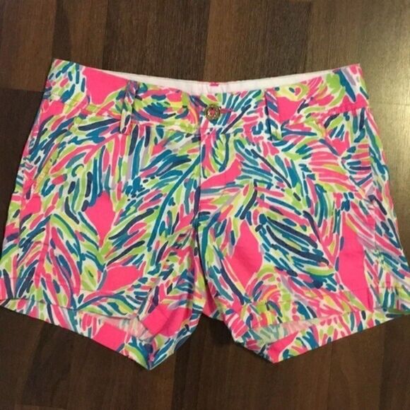 Lilly Pulitzer Callahan Shorts - Picture 2 of 5